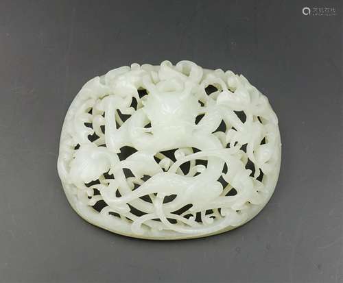 CHINESE QING DYNASTY WHITE JADE DRAGON PLAQUE