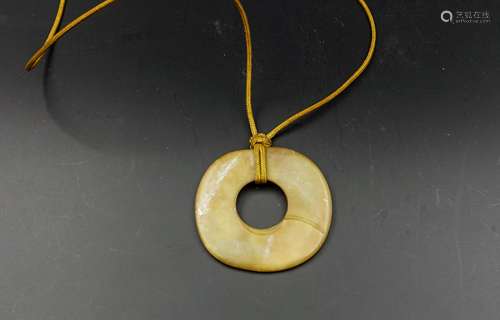 CHINESE PLAIN JADE DISK PENDANT