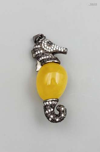 CHINESE AMBER AND DIAMOND SEAHORSE PENDANT