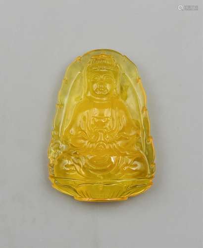 CHINESE AMBER PENDANT OF GUANYIN