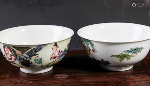 PAIR CHINESE FAMILLE ROSE BOWL