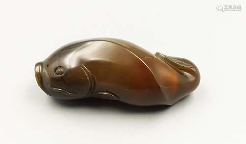 Chinese Agate Carved Snuff Bottle, Catfish