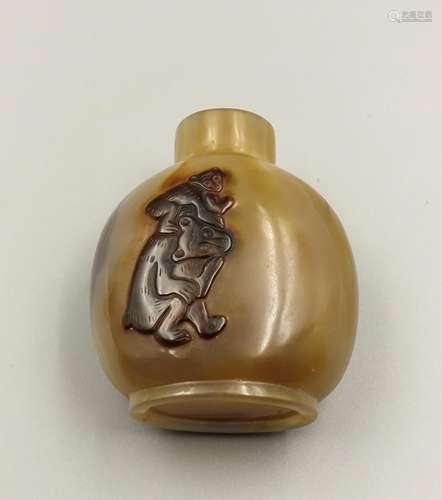 Chinese Agate Carved Snuff Bottle, Monkey