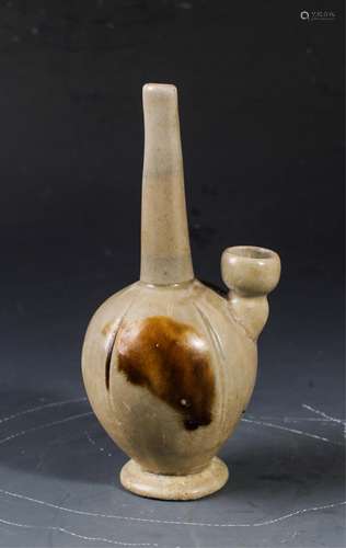 CHINESE YUE WARE LONG NECK VASE