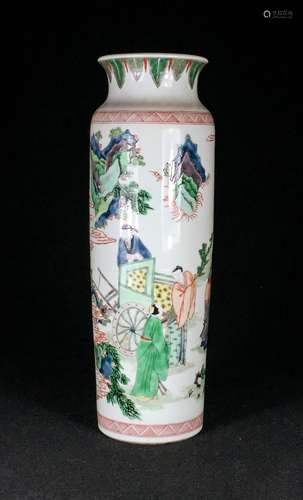 CHINESE QING DYNASTY WUCAI SLEEVE VASE