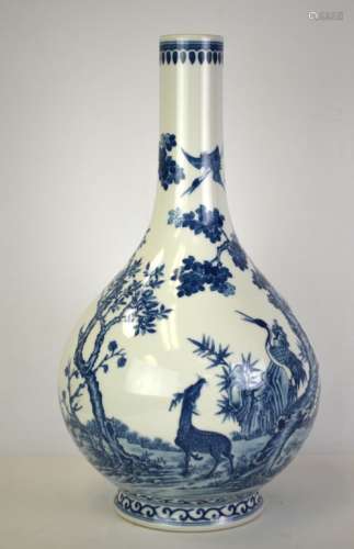 Qing. Chinese Blue & White Long Neck Vase