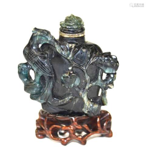Chinese Carved Dark Green Stone Snuff Bottle