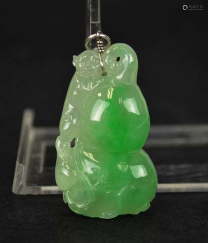 Chinese Jadeite Double Gourd Pendant