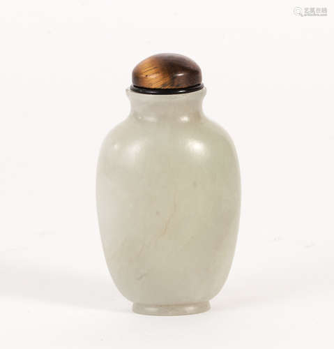 19th Chinese Antique Pale Celadon Jade Snuff Bottle清中晚期 青白玉鼻煙壺