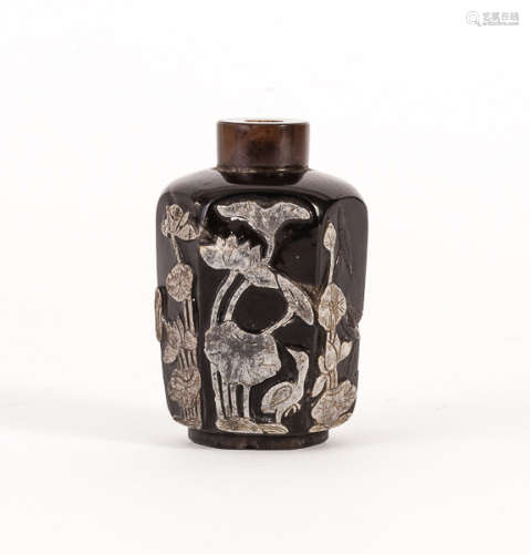19th Chinese Antique Tea Crystal Snuff Bottle 清道光 茶晶巧雕荷塘圖鼻煙壺