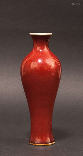 18th Chinese Antique Ox-Blood Red Porcelain Vase清 牛血紅淨瓶