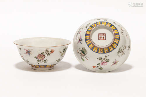 A Pair of  Chinese Antique Rose Famille Porcelain Bowls洪憲款 粉彩花卉碗一對