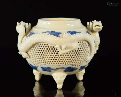 Japanese Hirado Porcelain Censer