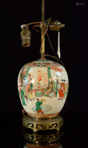 Chinese Wucai Porcelain Vase Lamp