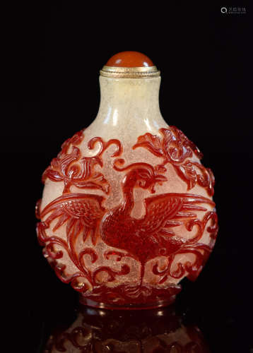 Chinese Red Overlay Peking Glass Snuff Bottle