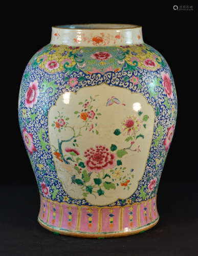 Large Chinese Famille Rose Porcelain Jar