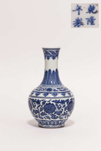 Chinese Antique Blue&White Porcelain Vase清乾隆 青花蓮紋瓶