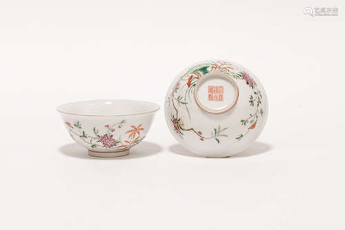 A Pair  of Chinese Antique Rose Famille Porcelain Bowls清道光款 粉彩花卉碗一對