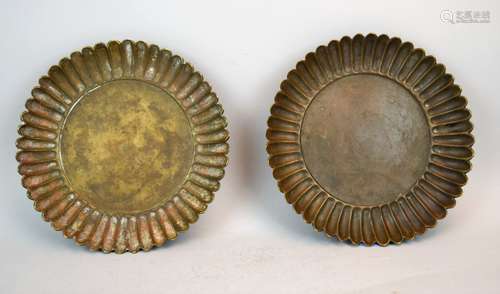 Two bronze dishes. China. Hsuan Te mark and possibly of the period. Chrysanthemum petal edges. Traces of a lacquered surface 8