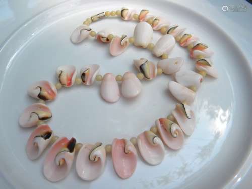 Vintage Shell Necklace