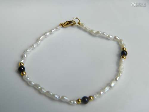 Natural Pearl and Lapis Bracelet