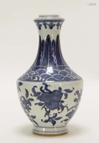 Chinese Blue/White Porcelain Vase