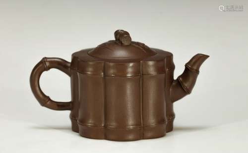 Chinese Yixing Zisha Teapot