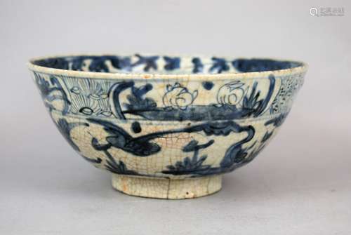 Blue and White stoneware bowl. Swatow ware. China. 17th century. Decoration of lotus plants. (cracks). 9-1/4