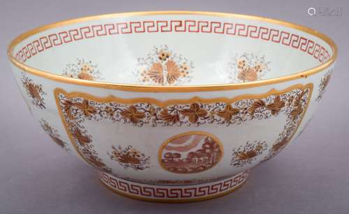 Porcelain punch bowl. Chinese Export ware. Circa 1800.