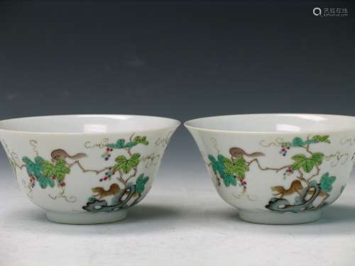 Pair of Chinese Famille Rose Porcelain Bowls, Jiaqing