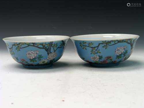 Pair of Chinese Famille Rose Porcelain Bowls