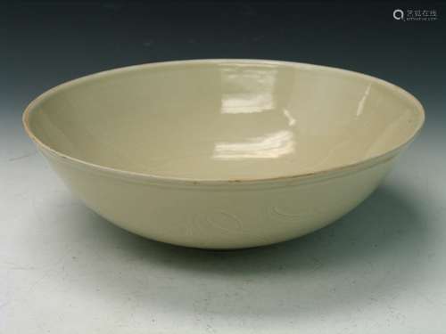 Chinese Ding Ware Porcelain Bowl.