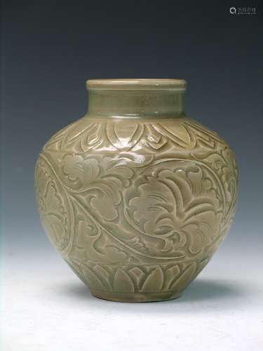 Chinese Yue Ware Porcelain Jar.