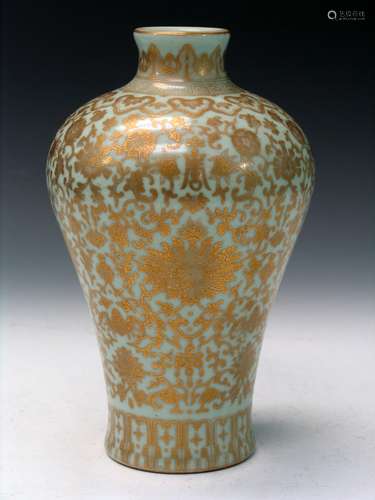 Chinese Gilted Celadon Porcelain Meiping Vase, Qianlong