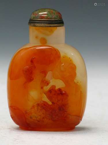 Chinese Agate Snuff Bottle.