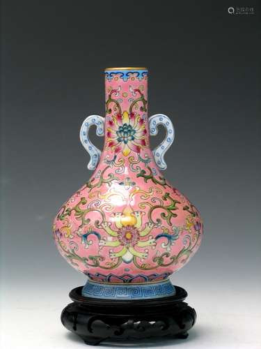 Chinese Famille Rose Porcelain Vase