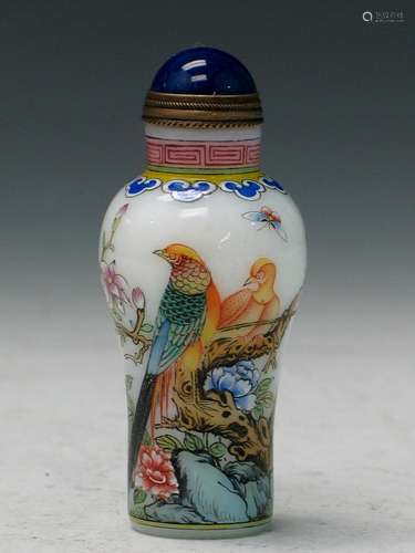 Chinese Famille Rose Porcelain Snuff Bottle, Qianlong