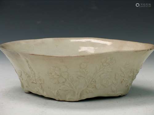 Chinese Ding Ware Porcelain Bowl.