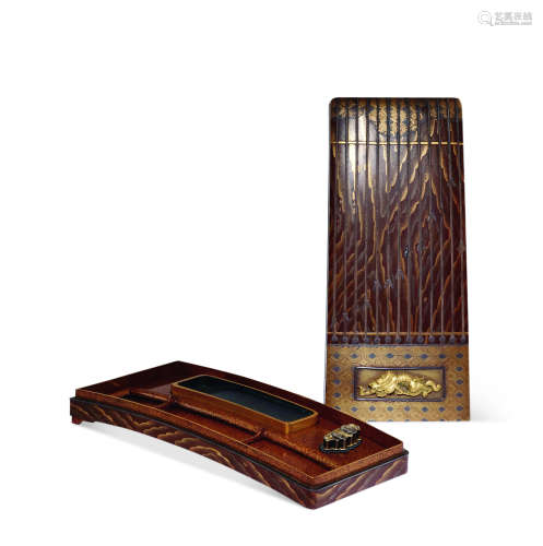 明治时期 金莳纹古琴形文具盒