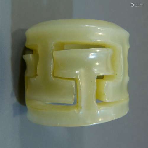 ANTIQUE CHINESE CARVED HETIAN JADE ARCHER'S RING, QING DYNASTY