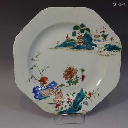 ANTIQUE CHINESE FAMILLE ROSE PORCELAIN PLATE - 18TH CENTURY