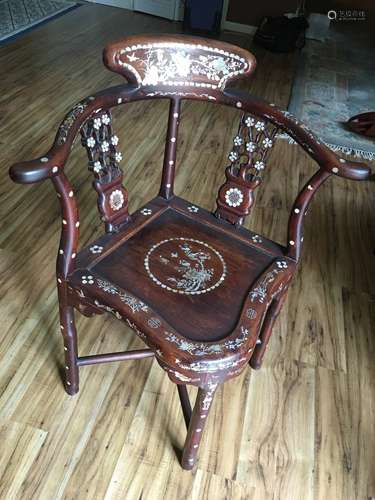 ANTIQUE Chinese wood with mother pearl corner armchair, 19th Century. 33