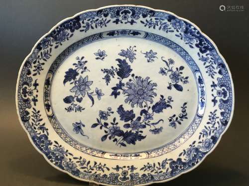 ANTIQUE Chinese Blue and White Platter, 18th Century, 15 1/2