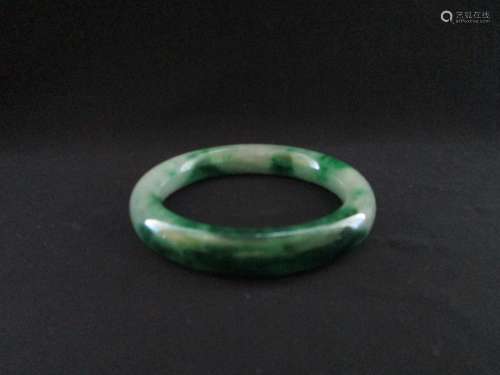 Chinese Green Jade (Feicui) jade bangle. Outer diameter 8 cm, inner 5.8 cm