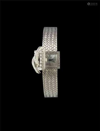 伯爵 2501型号女装白金镶钻石正方形链带腕表备隐藏表盘，序列号96010，年份约1964。 手动上弦擒纵机芯