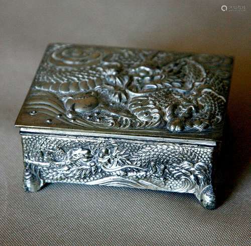 Qing Dynasty, Chinese Finely carving Box