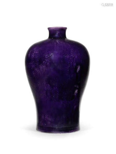 An aubergine-glazed 'Three Auspicious Fruits' vase, meiping