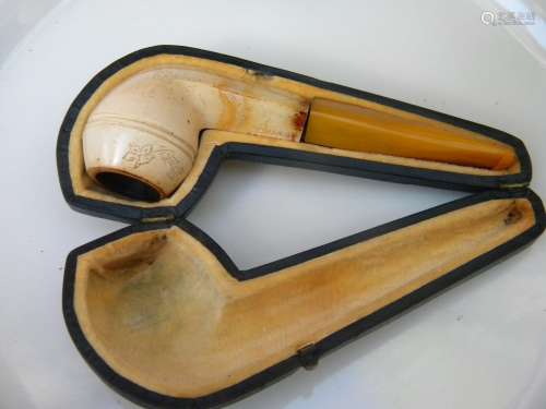 Boxed Antique Amber Handle Smoking Pipe
