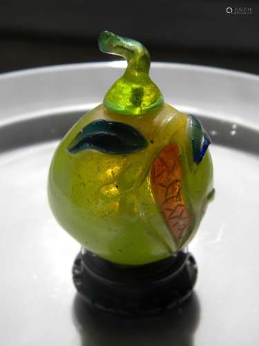 Antique Chinese Peking Glass Pomegranate Snuff Bottle