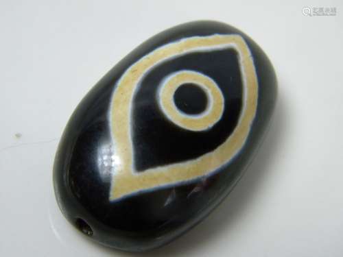 ANTIQUE TIBET DZI OVAL BEAD